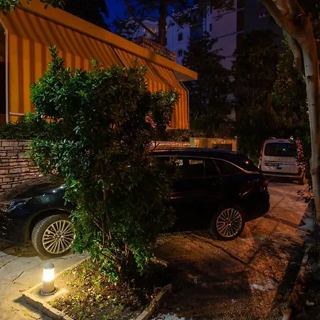 Bed & Breakfast Domus Salento & Con Parcheggio Privato In Loco