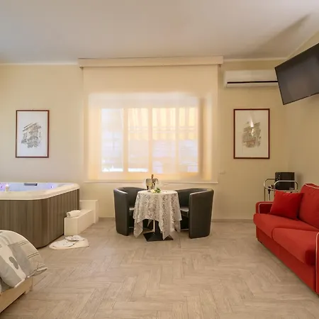 Bed & Breakfast Domus Salento & Con Parcheggio Privato In Loco