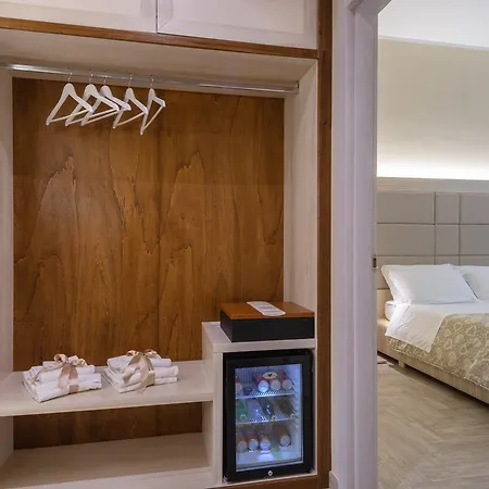 Domus Salento & Con Parcheggio Privato In Loco 4* Lecce