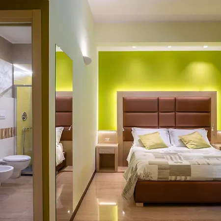 Domus Salento & Con Parcheggio Privato In Loco Bed & Breakfast 4*