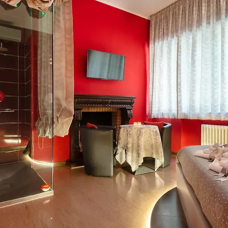 Panzió Domus Salento & Con Parcheggio Privato In Loco Lecce