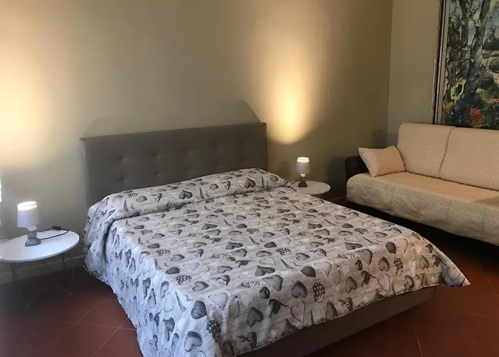 Domus Salento & Con Parcheggio Privato In Loco 4*