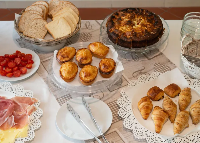 Domus Salento & Con Parcheggio Privato In Loco 4*