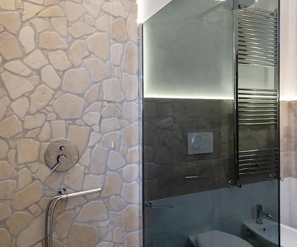 Domus Salento & Con Parcheggio Privato In Loco Nocleg ze śniadaniem 4*