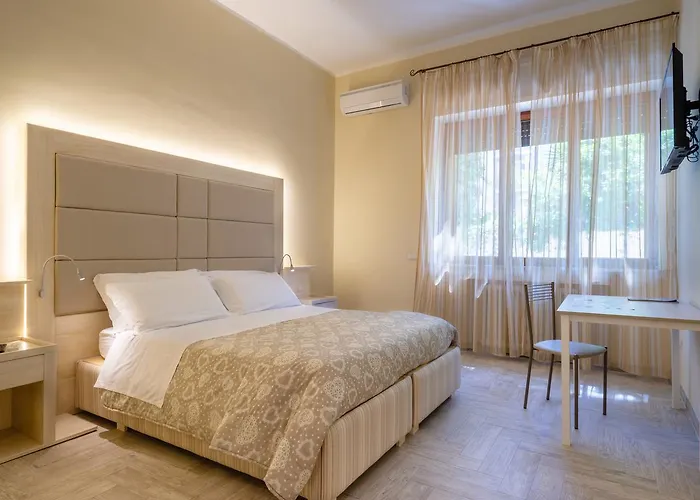 Domus Salento & Con Parcheggio Privato In Loco 4* Lecce