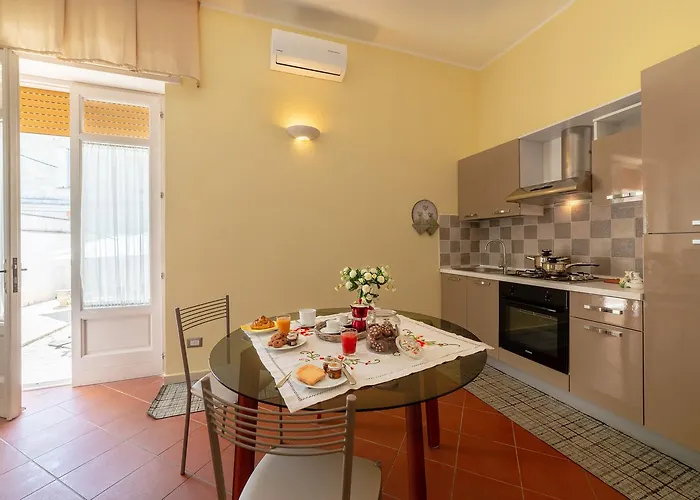 Domus Salento & Con Parcheggio Privato In Loco Nocleg ze śniadaniem Lecce